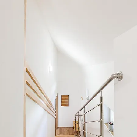 Sninsky Dvor Апартаменты Снина