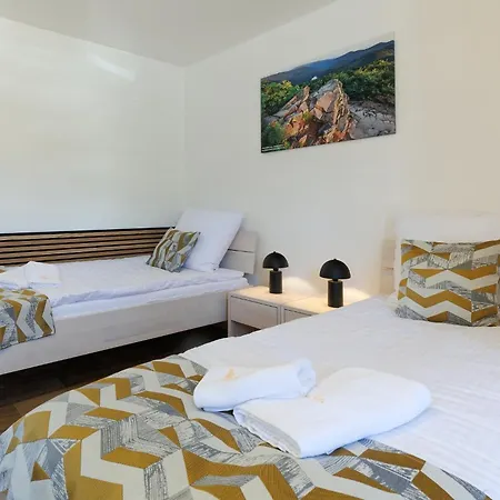 Sninsky Dvor Daire *