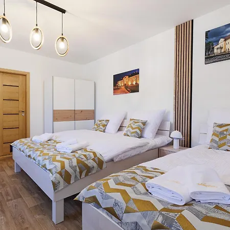 Sninsky Dvor Daire *